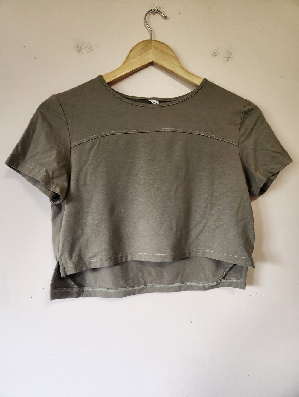 Alphalete Premium Tan Brown Short Sleeve Cropped High-Low Hem Tee Top Size M